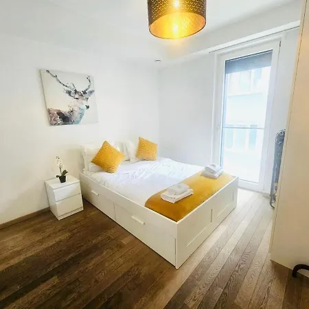 2 Bedroom Urban Escape In *