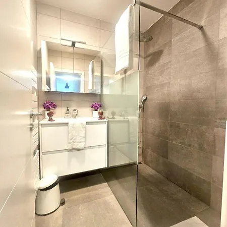 2 Bedroom Urban Escape In * Luxemburg